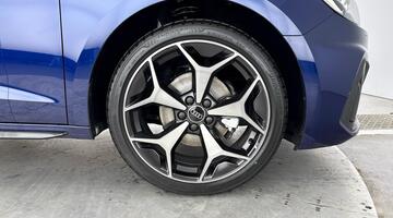 2025 Audi 1.0 TFSI 30 Black Edition Sportback S Tronic Euro 6 5-door (Blue) - Image: 5