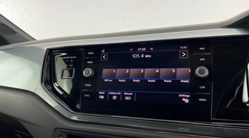 2019 Volkswagen 1.0 TSI SEL Euro 6 5-door (Silver) - Image: 15