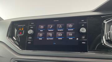 2025 Volkswagen 1.0 TSI Black Edition Euro 6 5-door (Black) - Image: 18