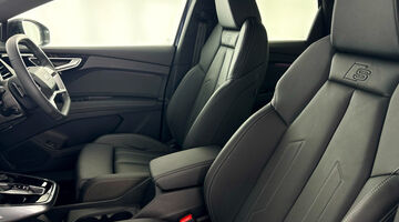 2025 Audi 45 Black Edition Sportback Auto quattro 5-door 82kWh (Blue) - Image: 41