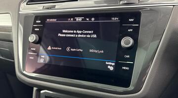 2022 Volkswagen TSI Elegance DSG Euro 6 5-door (Silver) - Image: 16