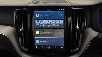 2025 Volvo 2.0h T6 18.8kWh Plus Black Edition Auto Euro 6 5-door (Black) - Image: 11