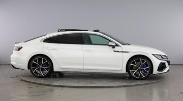 2025 Volkswagen 2.0 TSI R Fastback DSG 4Motion Euro 6 5-door (White) - Image: 4
