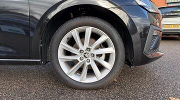 2024 Škoda 1.0 TSI SE L DSG Euro 6 5-door (Black) - Image: 6