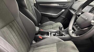 2025 Škoda TSI ACT SE L Edition Euro 6 5-door (Black) - Image: 10