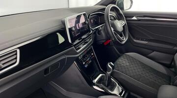 2022 Volkswagen TSI R-Line Euro 6 5-door (Grey) - Image: 2