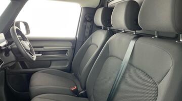 2024 Volkswagen Pro 79kWh Commerce Auto 5-door (Black) - Image: 31