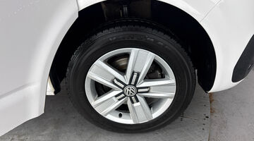 2022 Volkswagen 2.0 TDI T3Highline FWD SWB Euro 6 5-door (White) - Image: 5