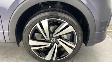 2024 Volkswagen 1.0 TSI R-Line DSG Euro 6 5-door (Grey) - Image: 5