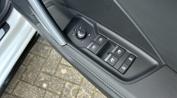 2025 Audi TFSI 35 Black Edition Sportback S Tronic Euro 6 5-door (White) - Image: 14