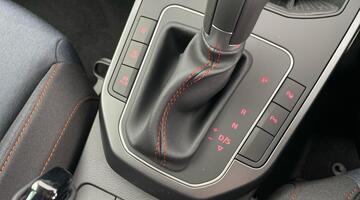 2025 SEAT 1.0 TSI FR Black Edition DSG Euro 6 5-door (Multicolour) - Image: 25