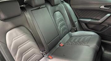 2025 CUPRA 2.0 TSI VZDSG 4-doorive Euro 6 5dr (Black) - Image: 9