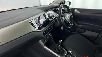 2020 Volkswagen 1.0 TSI SE Euro 6 5-door (Black) - Image: 2