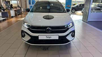 2025 Volkswagen TSI Black Edition DSG Euro 6 5-door (Multicolour) - Image: 28