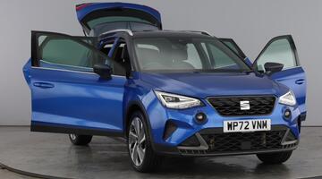 2022 SEAT 1.0 TSI FR Edition Euro 6 5-door (Blue) - Image: 9