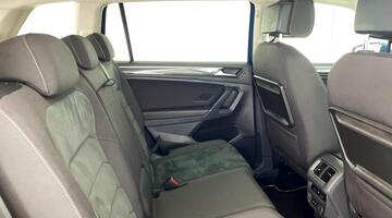 2018 Volkswagen 2.0 TDI SEL 4Motion Euro 6 5-door (Blue) - Image: 29