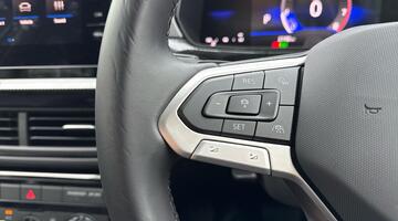 2025 Volkswagen 1.0 TSI Life DSG Euro 6 5-door (Grey) - Image: 27