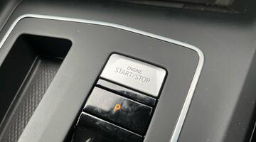 2025 Volkswagen ETSI MHEV Match DSG Euro 6 5-door (Red) - Image: 22