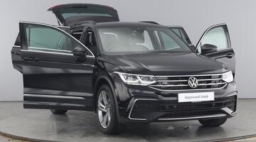 2023 Volkswagen TSI R-Line Edition DSG Euro 6 5-door (Black) - Image: 9