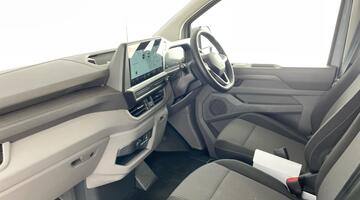 2025 Volkswagen T32 65kWh Commerce Pro Auto RWD SWB 5-door (Grey) - Image: 2