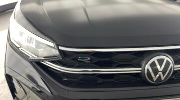 2024 Volkswagen 1.0 TSI R-Line DSG Euro 6 5-door (Black) - Image: 39