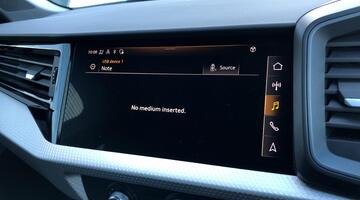 2025 Audi 1.0 TFSI 30 S line Sportback S Tronic Euro 6 5-door (Black) - Image: 30