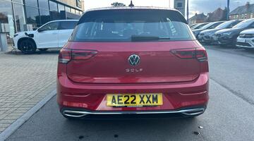 2022 Volkswagen TSI Style Euro 6 5-door (Red) - Image: 18