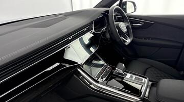 2026 Audi SUV Black Edition TFSI 507 PS tiptronic (Blue) - Image: 2