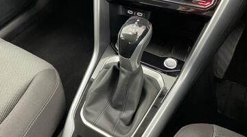 2025 Volkswagen TSI Match DSG Euro 6 5-door (Grey) - Image: 7