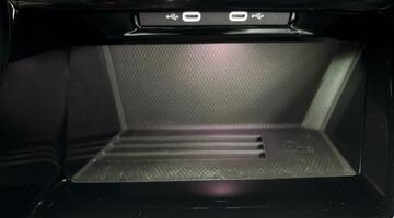 2025 Volkswagen TSI R-Line Euro 6 5-door (Grey) - Image: 7