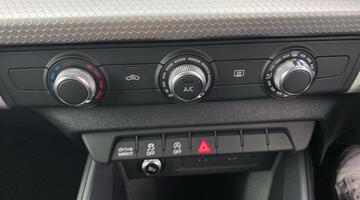 2025 Audi 1.0 TFSI 30 S line Sportback S Tronic Euro 6 5-door (Blue) - Image: 13