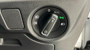 2025 Škoda 1.0 TSI Monte Carlo Edition DSG Euro 6 5-door (White) - Image: 24