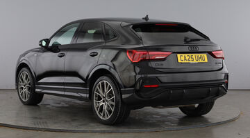 2025 Audi 2.0 TFSI 45 Black Edition Sportback S Tronic quattro Euro 6 5-door (Black) - Image: 3