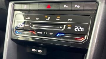 2023 Volkswagen 2.0 TDI Style DSG Euro 6 5-door (Blue) - Image: 25