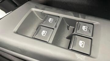 2025 Audi 100kWh S line Auto quattro 5-door (Black) - Image: 19