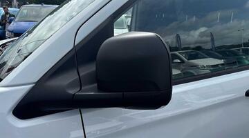 2025 Volkswagen 2.0 TDI T28 Commerce Plus FWD SWB Euro 6 5-door (White) - Image: 10