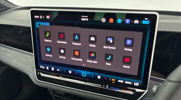 2025 Volkswagen ETSI MHEV R-Line DSG Euro 6 5-door (Multicolour) - Image: 18