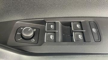 2024 Volkswagen TSI R-Line DSG Euro 6 5-door (Green) - Image: 19