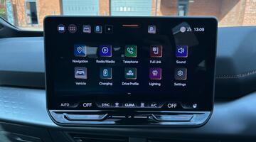 2025 CUPRA E-Boost 59kWh V1 Auto 5-door (Grey) - Image: 28