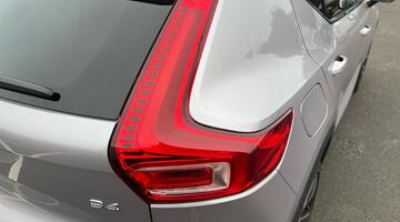 2025 Volvo 2.0 B4 MHEV Ultra Dark DCT Auto Euro 6 5-door (Silver) - Image: 16