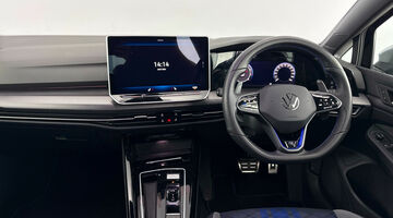 2025 Volkswagen 2.0 TSI R DSG 4Motion Euro 6 5-door (Black) - Image: 9