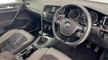 2016 Volkswagen TSI BlueMotion Tech GT Euro 6 5-door (Black) - Image: 6