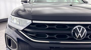 2023 Volkswagen 1.0 TSI Life Euro 6 5-door (Black) - Image: 37