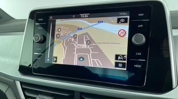 2025 Volkswagen 1.0 TSI Style Euro 6 5-door (Multicolour) - Image: 7