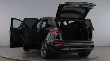 2025 Audi 100kWh Performance Edition 1 Auto 5-door (Black) - Image: 11