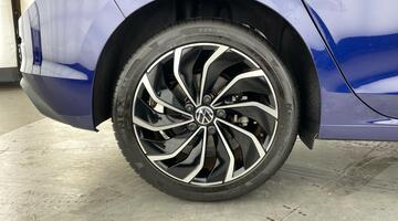 2023 Volkswagen TSI Life Euro 6 5-door (Blue) - Image: 29
