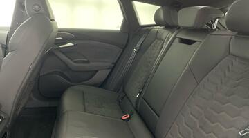 2025 Audi 100kWh Launch Edition Auto 5-door (Grey) - Image: 35