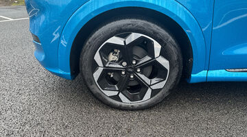 2025 Ford Standard Range 43kWh Premium Auto 5-door (Blue) - Image: 27