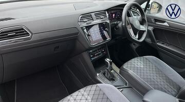 2023 Volkswagen TSI 13kWh R-Line DSG Euro 6 5-door (White) - Image: 2