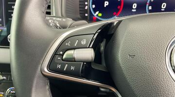 2024 Škoda TSI ACT SE L DSG Euro 6 5-door (Black) - Image: 24